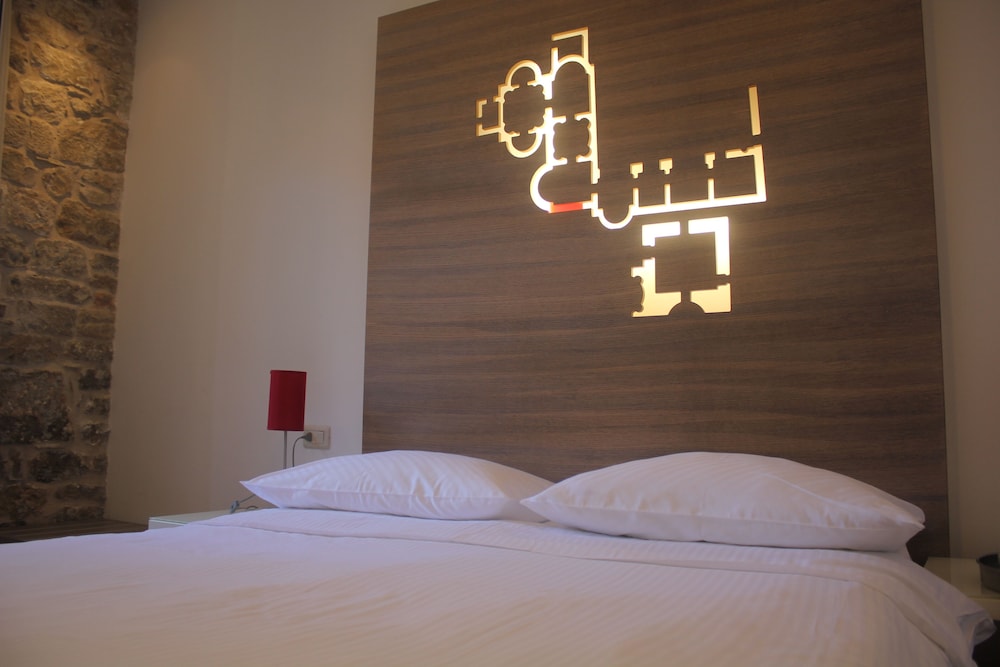 Slavija Culture Heritage Hotel — Hotel rooms in Split, Split-Dalmatia