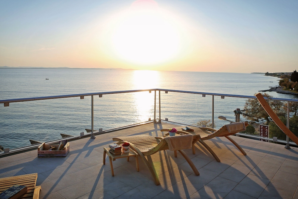 Hotel Delfin — Hotel rooms in Zadar, Zadar