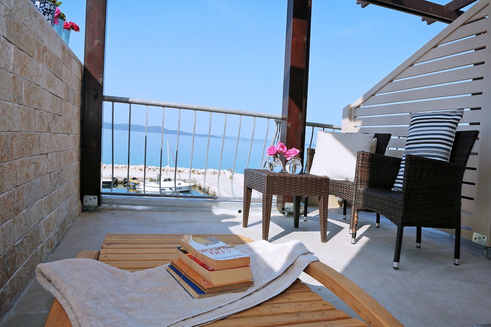 Hotel Delfin — Hotel rooms in Zadar, Zadar