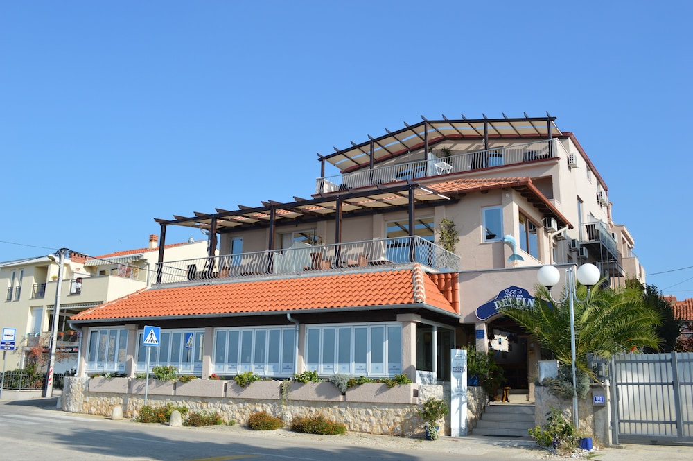Hotel Delfin — Hotel building in Zadar, Zadar