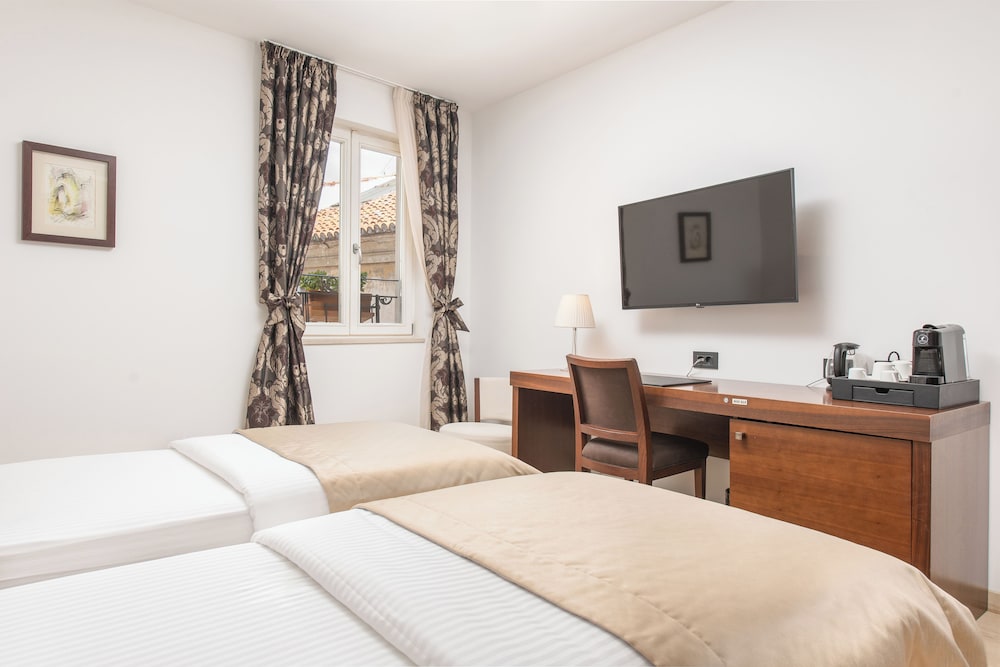 Hotel Marmont Heritage — Hotel rooms in Split, Split-Dalmatia