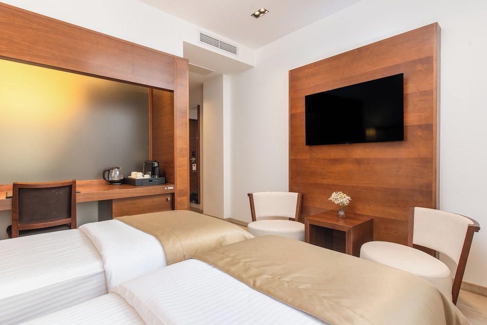 Hotel Marmont Heritage — Hotel rooms in Split, Split-Dalmatia
