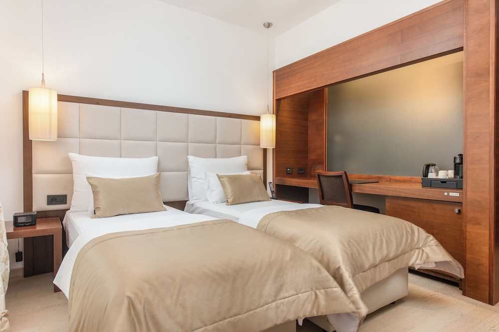 Hotel Marmont Heritage — Hotel rooms in Split, Split-Dalmatia