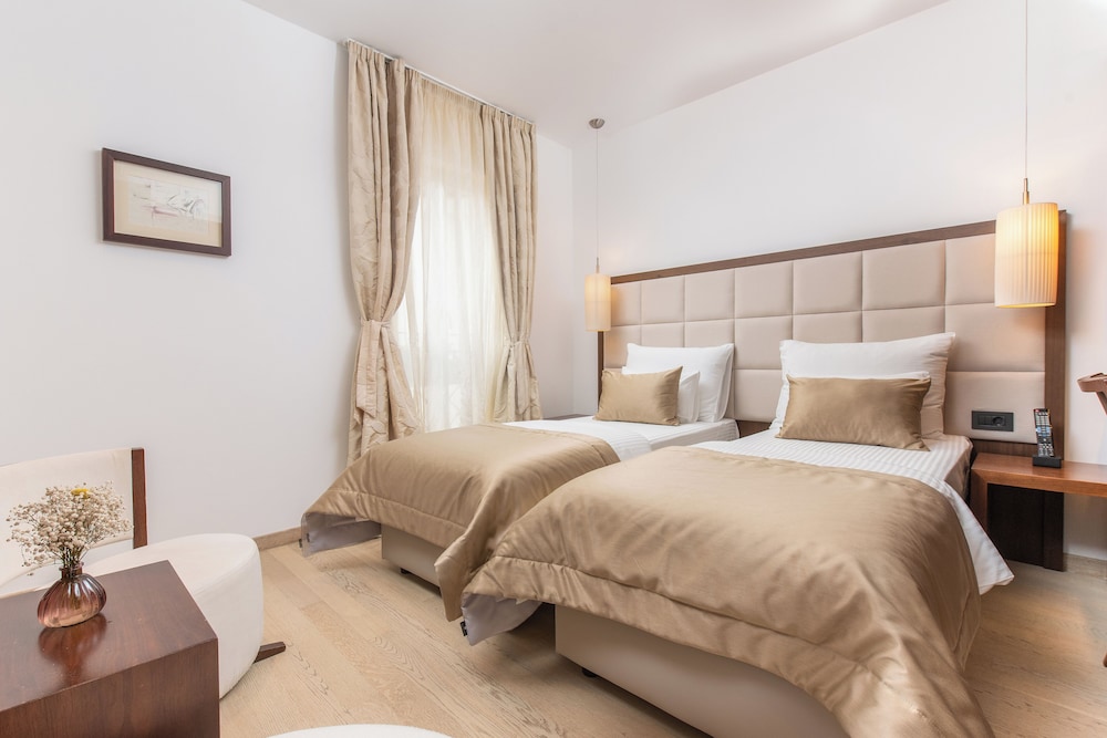Hotel Marmont Heritage — Hotel rooms in Split, Split-Dalmatia