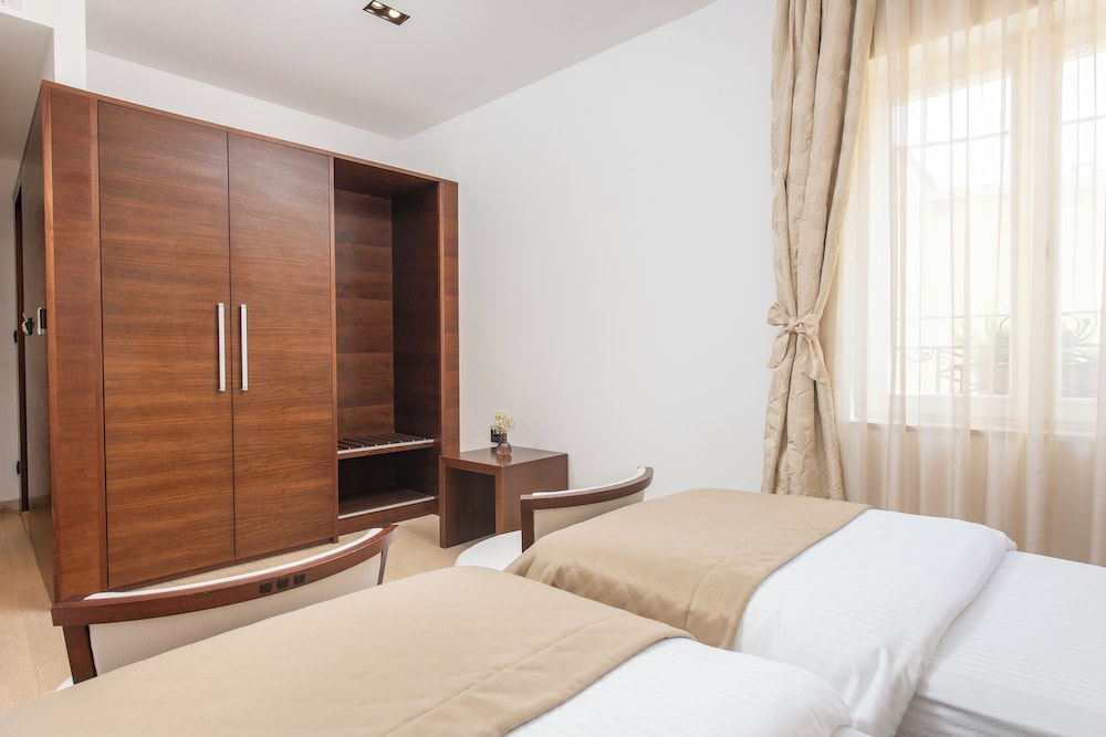 Hotel Marmont Heritage — Hotel rooms in Split, Split-Dalmatia
