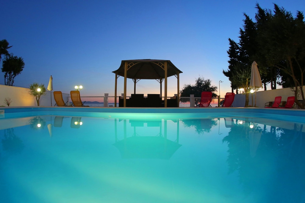 Villa Triana — Swimming pool in Zadar, Zadar
