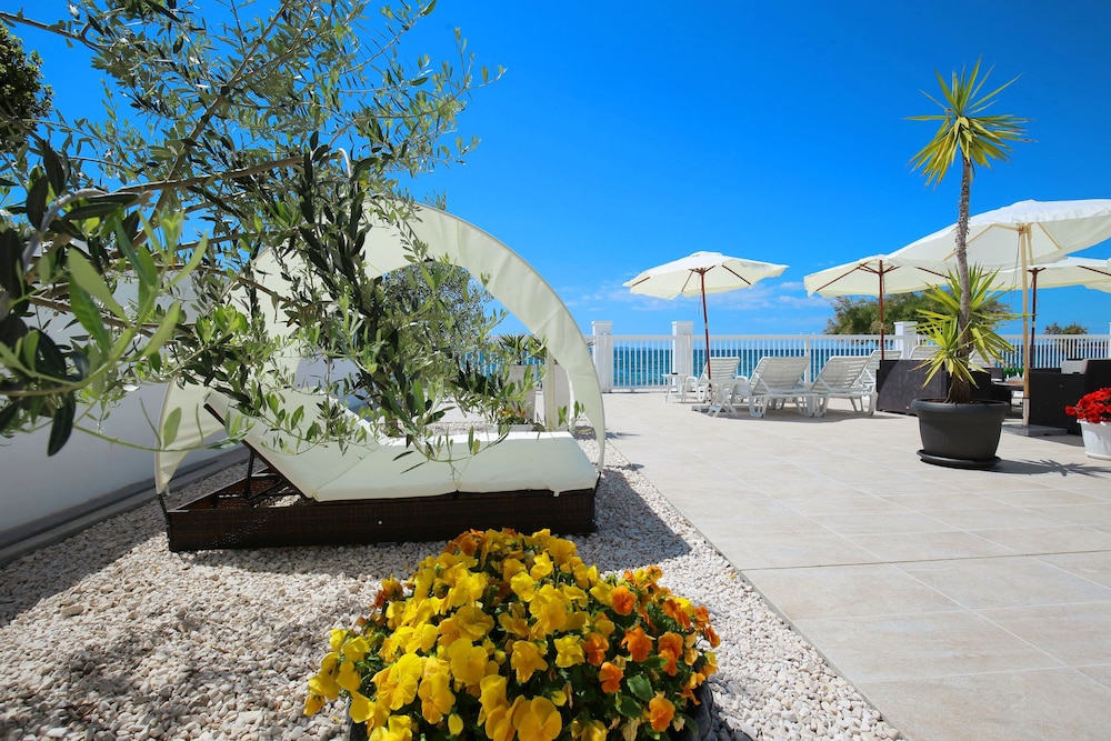 Villa Triana — Beach in Zadar, Zadar