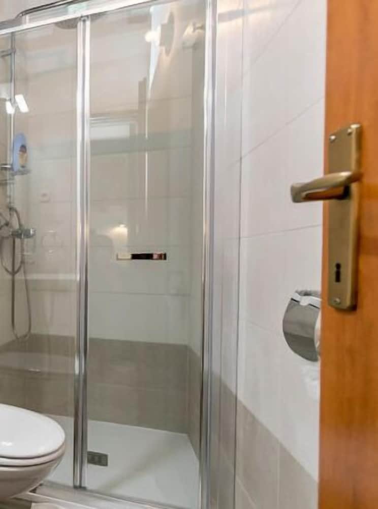 Garden Apartment Hotel — Hotel rooms in Split, Split-Dalmatia