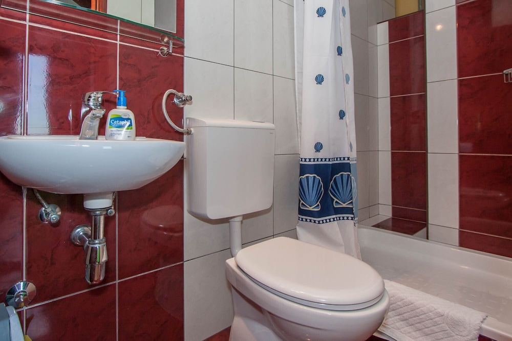 Garden Apartment Hotel — Hotel rooms in Split, Split-Dalmatia