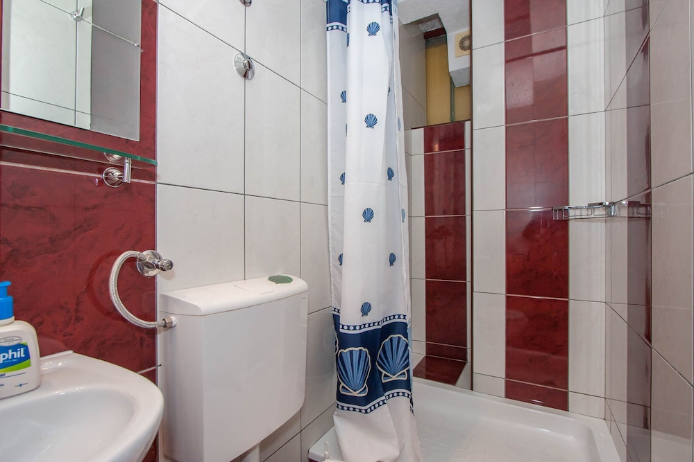 Garden Apartment Hotel — Hotel rooms in Split, Split-Dalmatia