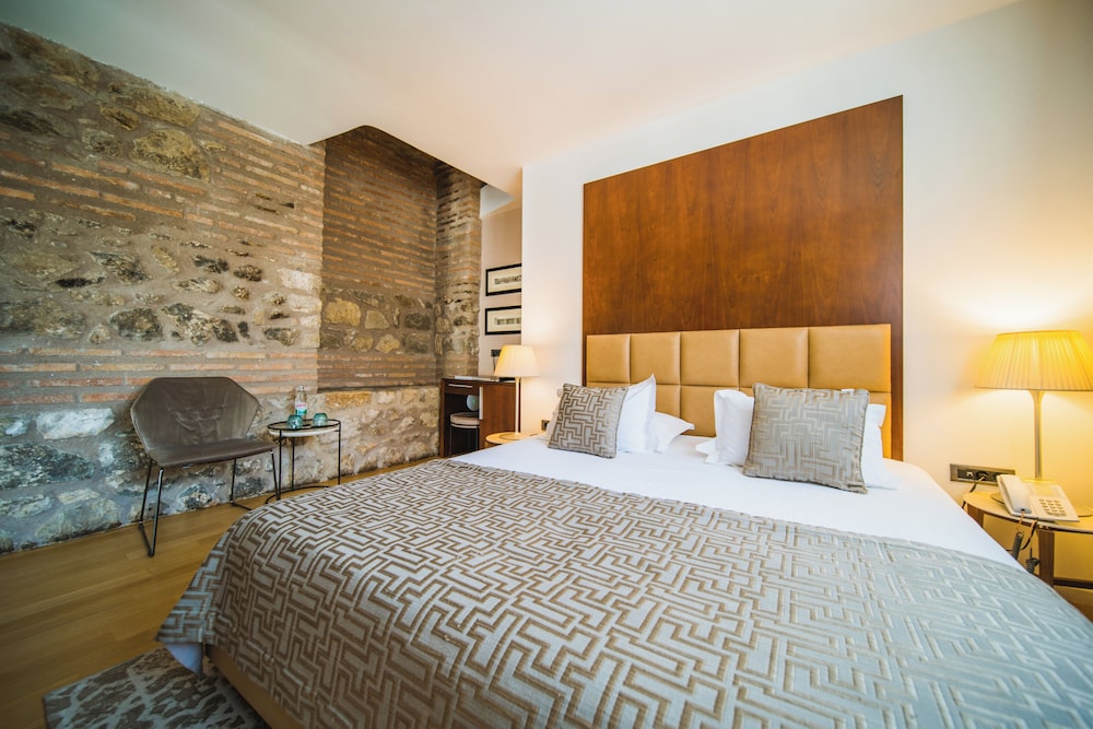 Hotel Vestibul Palace — Hotel rooms in Split, Split-Dalmatia
