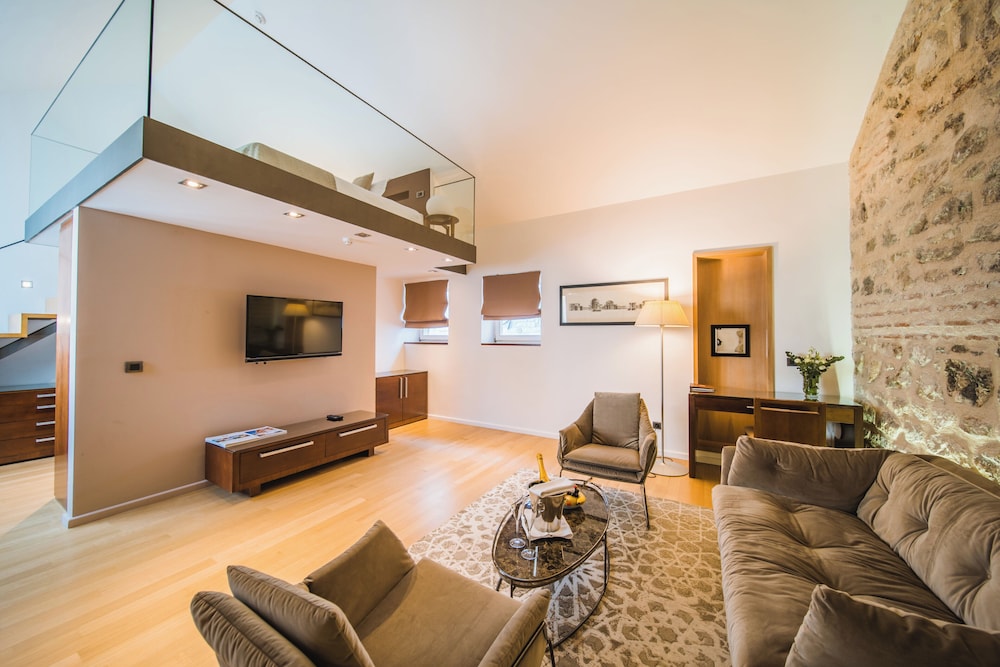 Hotel Vestibul Palace — Hotel rooms in Split, Split-Dalmatia