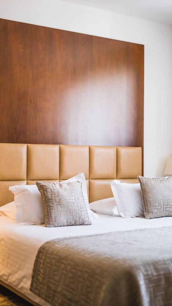 Hotel Vestibul Palace — Hotel rooms in Split, Split-Dalmatia