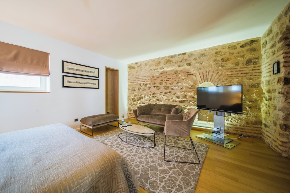 Hotel Vestibul Palace — Hotel rooms in Split, Split-Dalmatia