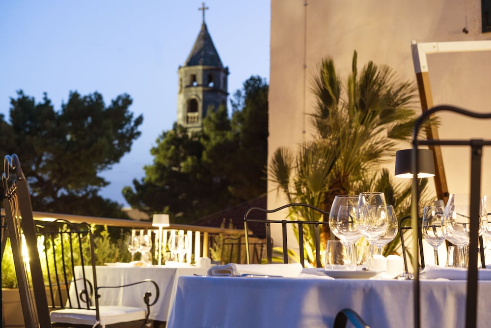 Hotel Supetar Cavtat — Restaurant & bars in Konavle, Dubrovnik-Neretva