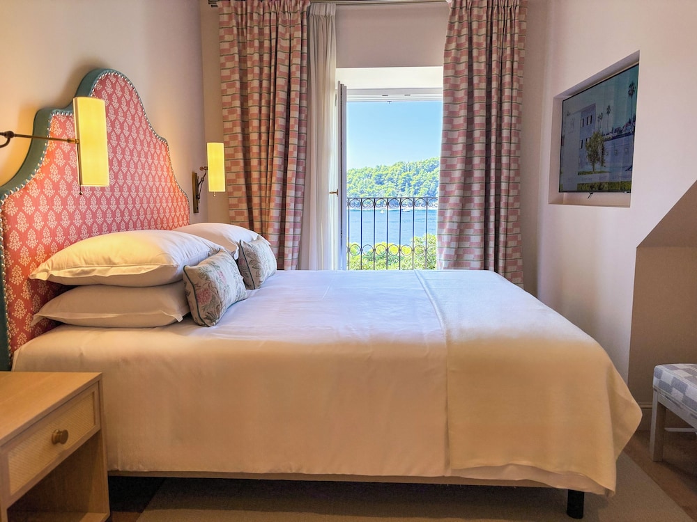 Hotel Supetar Cavtat — Hotel rooms in Konavle, Dubrovnik-Neretva