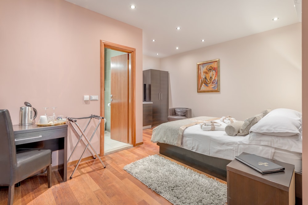 Palace Suites Heritage Hotel – Adults Only — Hotel rooms in Split, Split-Dalmatia