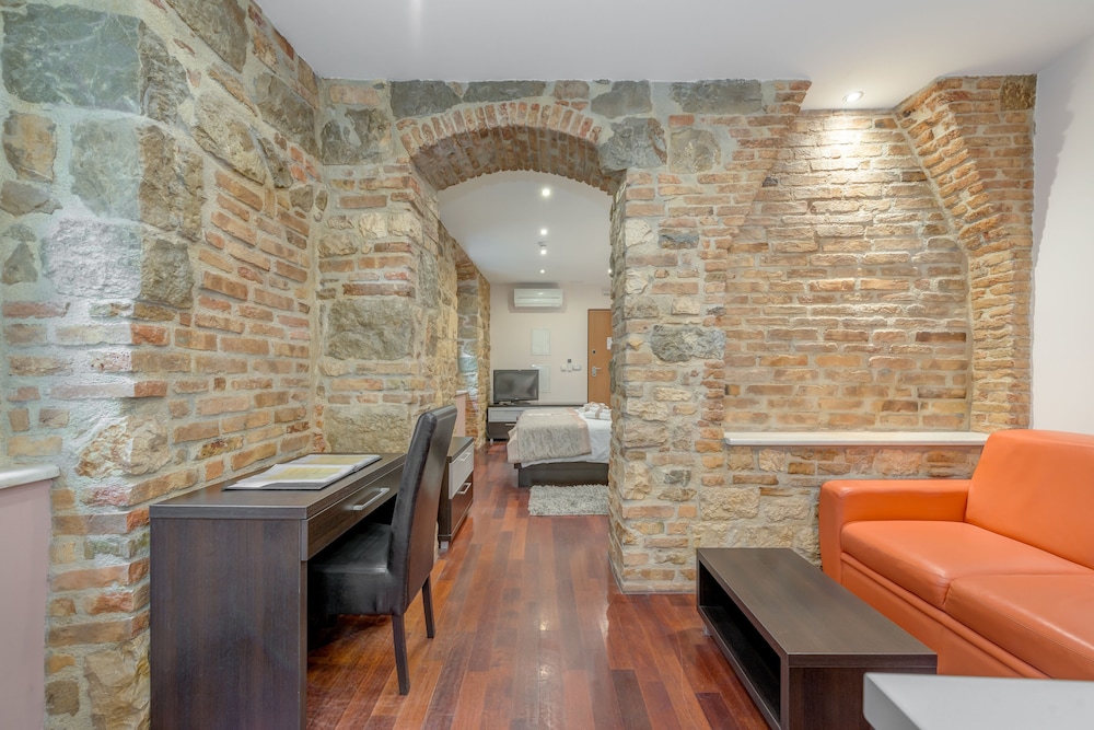 Palace Suites Heritage Hotel – Adults Only — Hotel rooms in Split, Split-Dalmatia