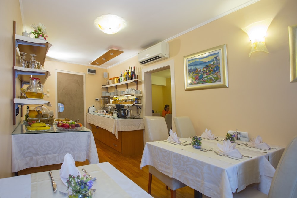 Royal Suites — Restaurant & bars in Split, Split-Dalmatia
