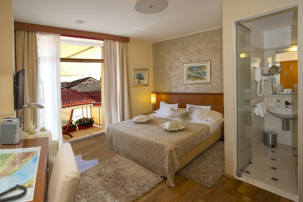 Royal Suites — Hotel rooms in Split, Split-Dalmatia