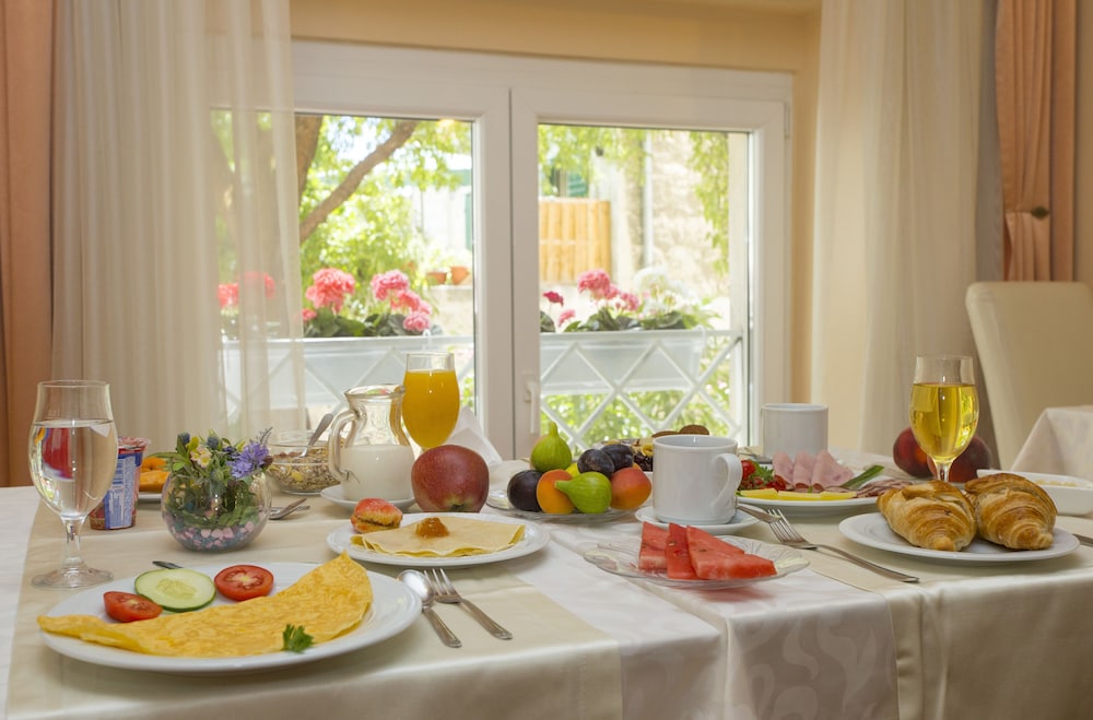 Royal Suites — Restaurant & bars in Split, Split-Dalmatia