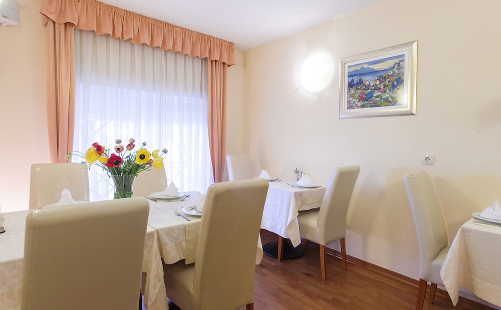 Royal Suites — Restaurant & bars in Split, Split-Dalmatia