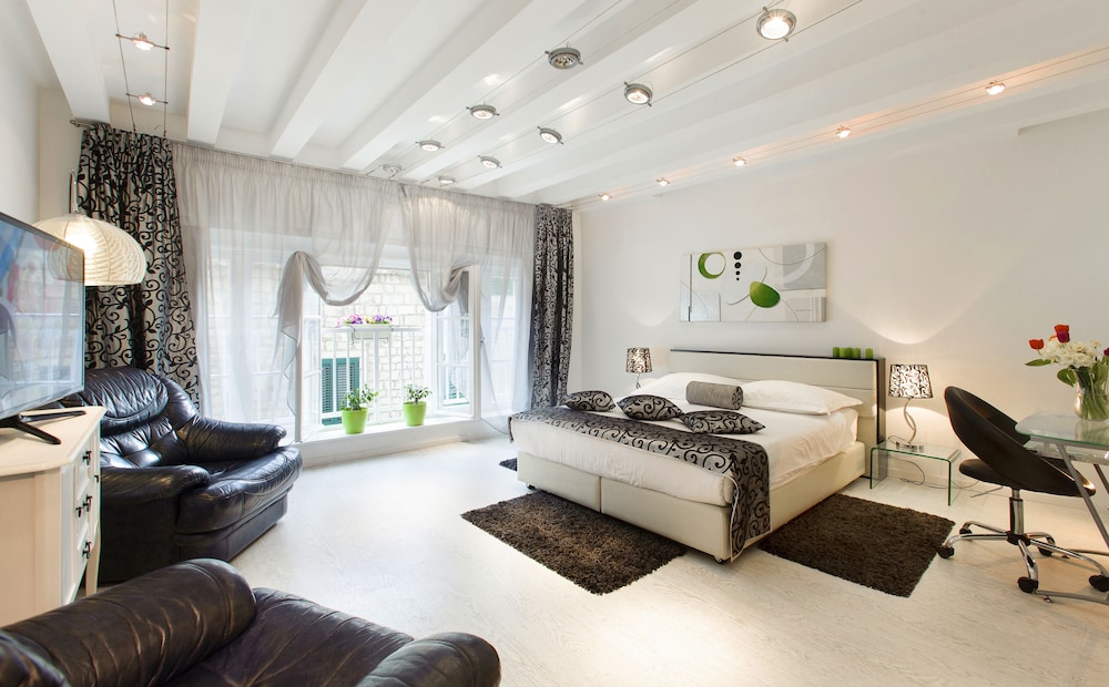Royal Suites — Hotel rooms in Split, Split-Dalmatia
