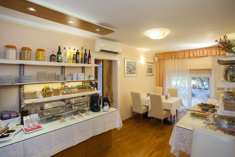 Royal Suites — Restaurant & bars in Split, Split-Dalmatia