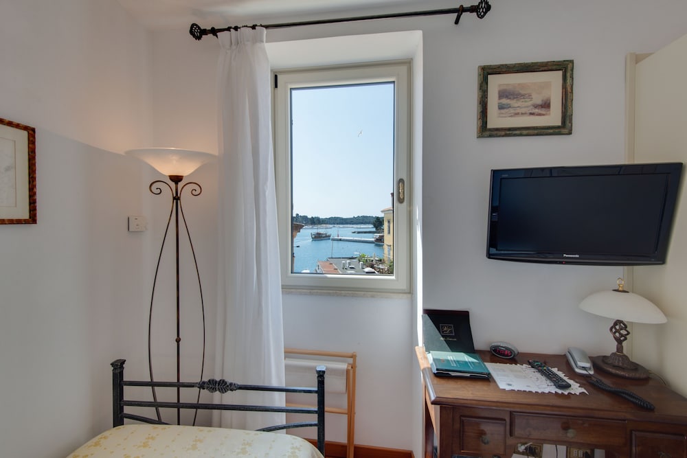 Villa Tuttorotto — Hotel rooms in Rovinj, Istria