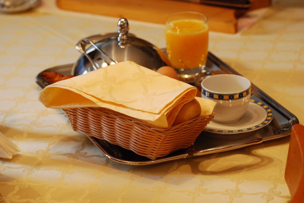 Villa Tuttorotto — Restaurant & bars in Rovinj, Istria