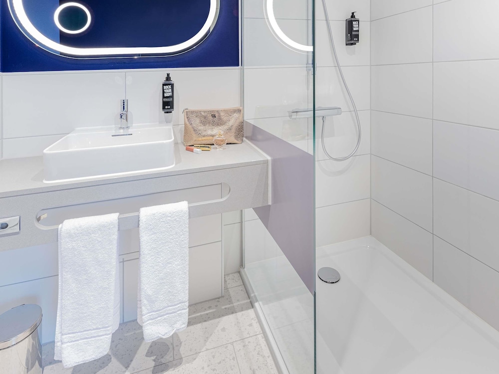 Ibis Styles Muenchen Perlach — Hotel rooms in Munich, Bavaria
