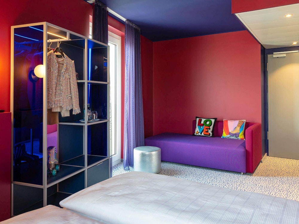 Ibis Styles Muenchen Perlach — Hotel rooms in Munich, Bavaria