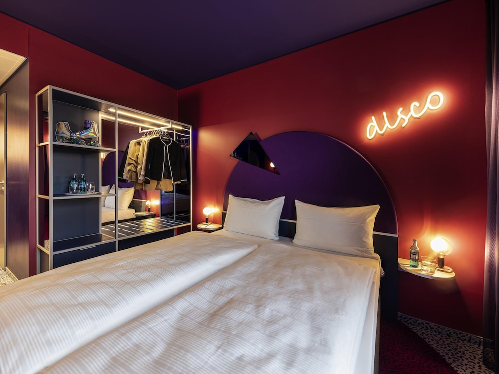 Ibis Styles Muenchen Perlach — Hotel rooms in Munich, Bavaria
