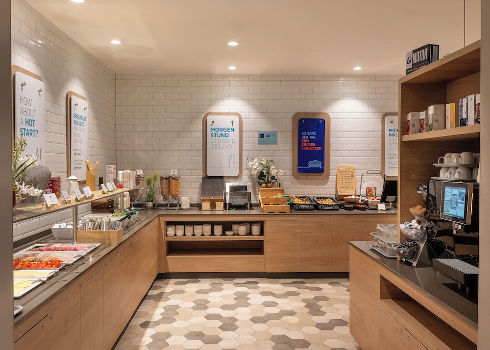 Holiday Inn Express Munich North by IHG — Restaurant & bars in Munich, Bavaria