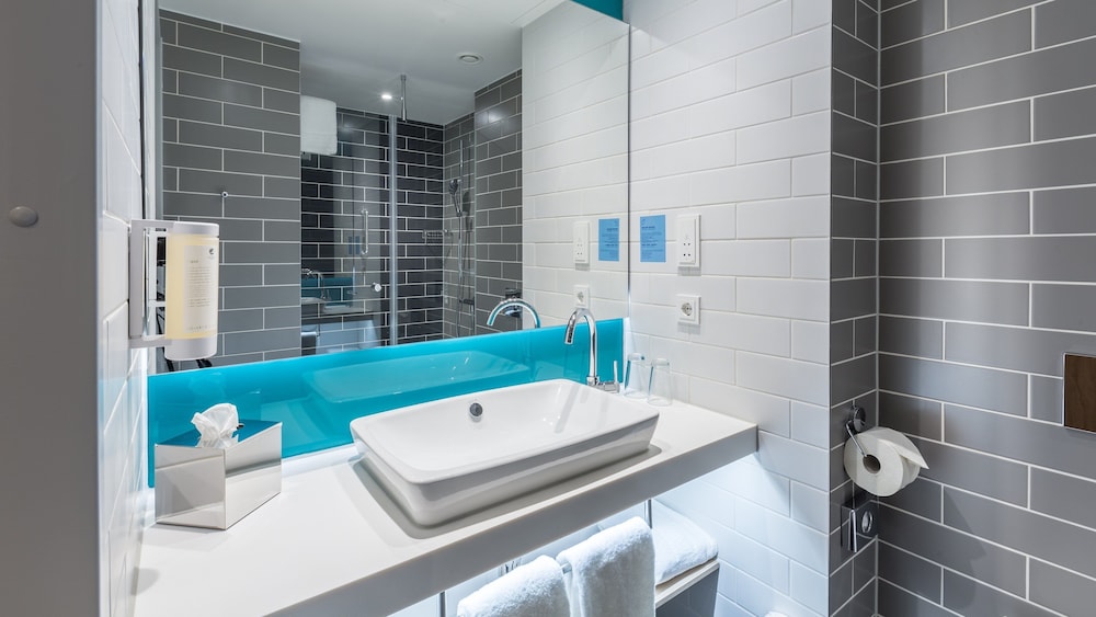 Holiday Inn Express Munich North by IHG — Hotel rooms in Munich, Bavaria