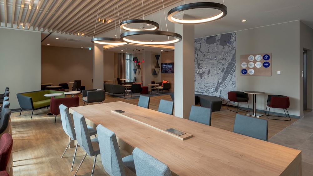 Holiday Inn Express Munich North by IHG — Restaurant & bars in Munich, Bavaria