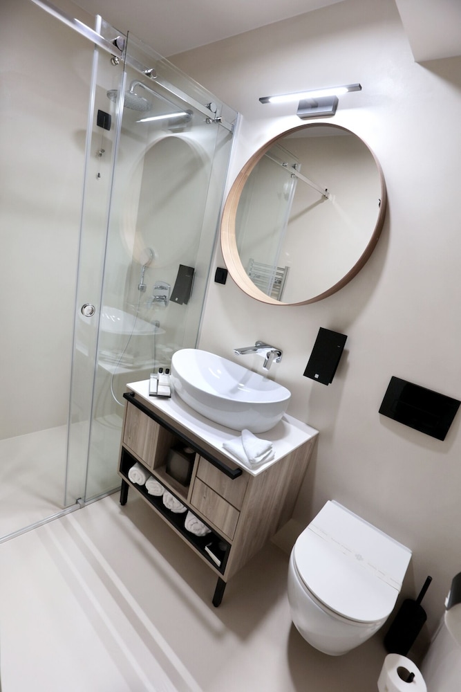 Hotel Milenij — Hotel rooms in Makarska, Split-Dalmatia