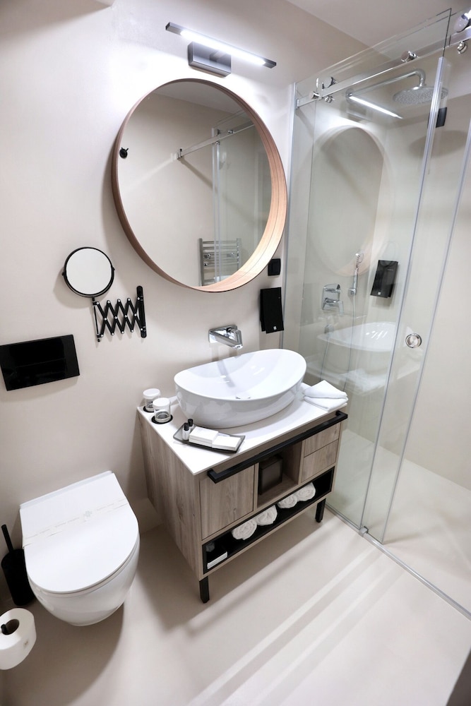 Hotel Milenij — Hotel rooms in Makarska, Split-Dalmatia