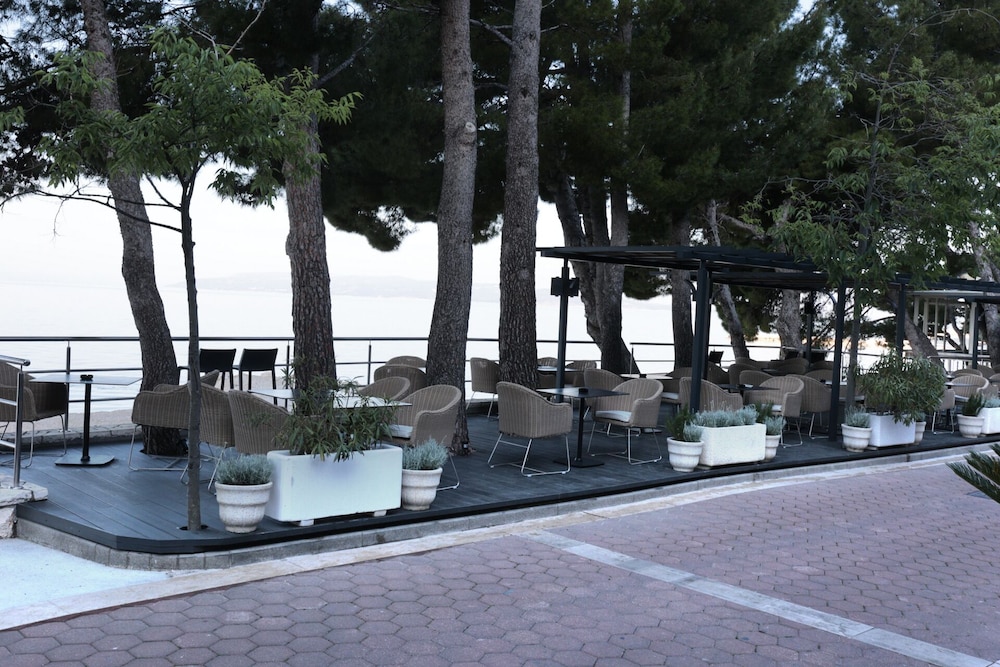 Hotel Milenij — Restaurant & bars in Makarska, Split-Dalmatia