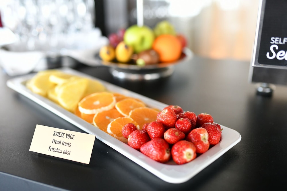 Hotel Milenij — Restaurant & bars in Makarska, Split-Dalmatia