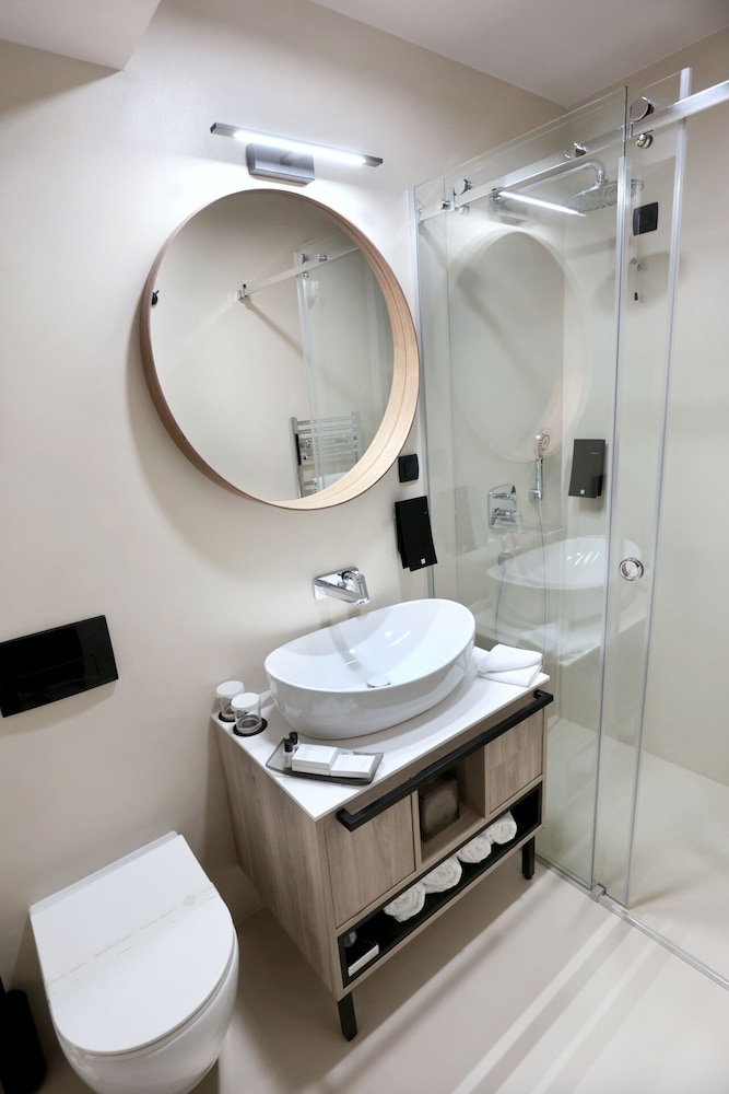 Hotel Milenij — Hotel rooms in Makarska, Split-Dalmatia