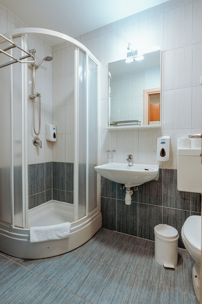 Matilde Beach Resort — Hotel rooms in Vodice, Šibenik-Knin
