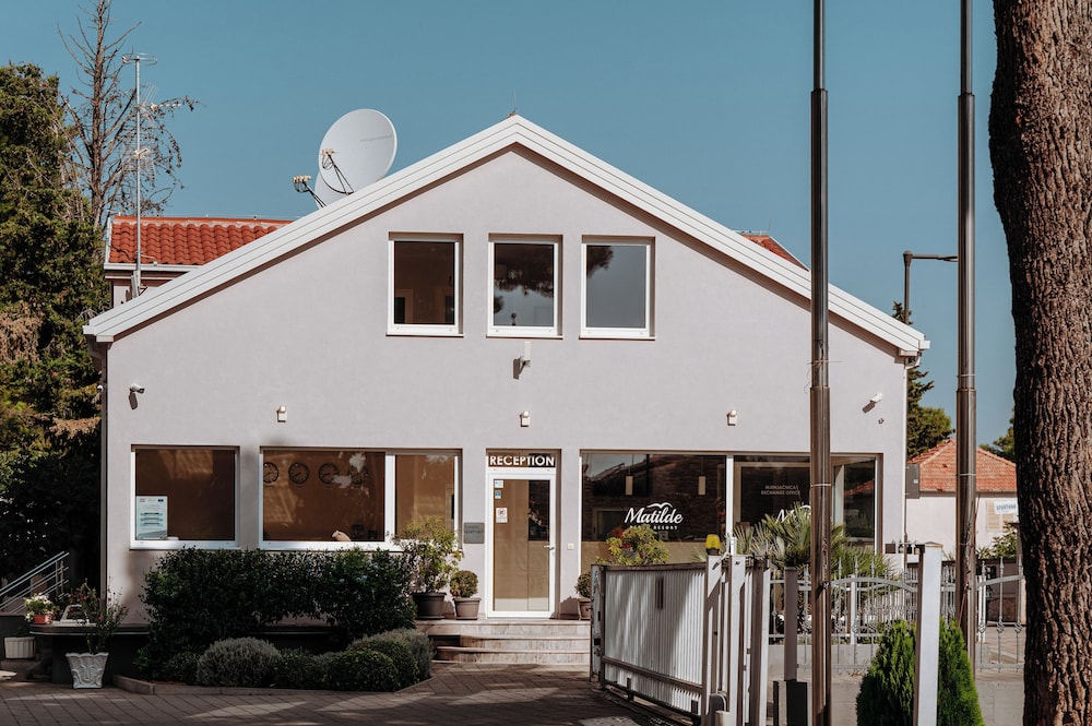 Matilde Beach Resort — Hotel building in Vodice, Šibenik-Knin
