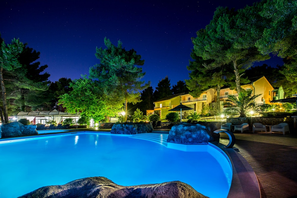 Matilde Beach Resort — Swimming pool in Vodice, Šibenik-Knin