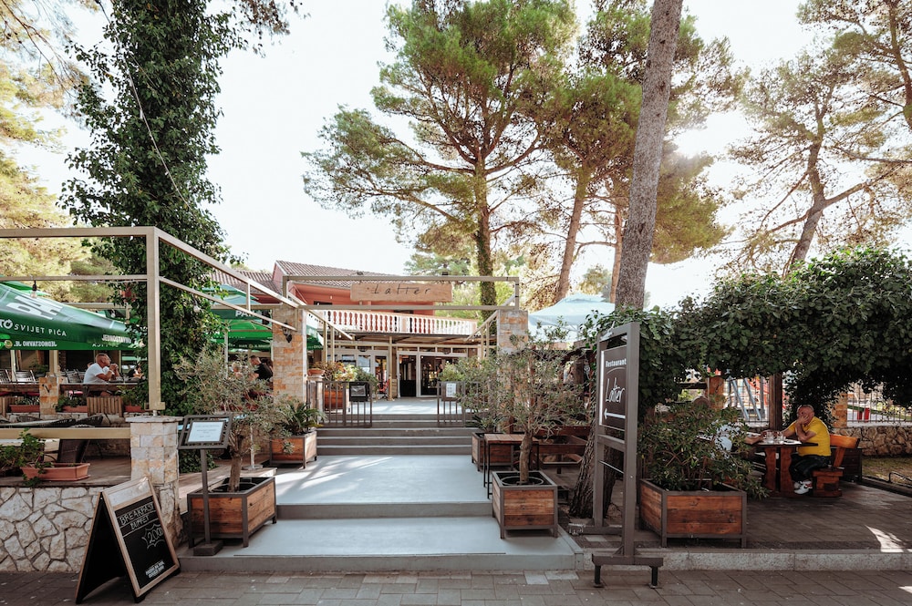 Matilde Beach Resort — Restaurant & bars in Vodice, Šibenik-Knin