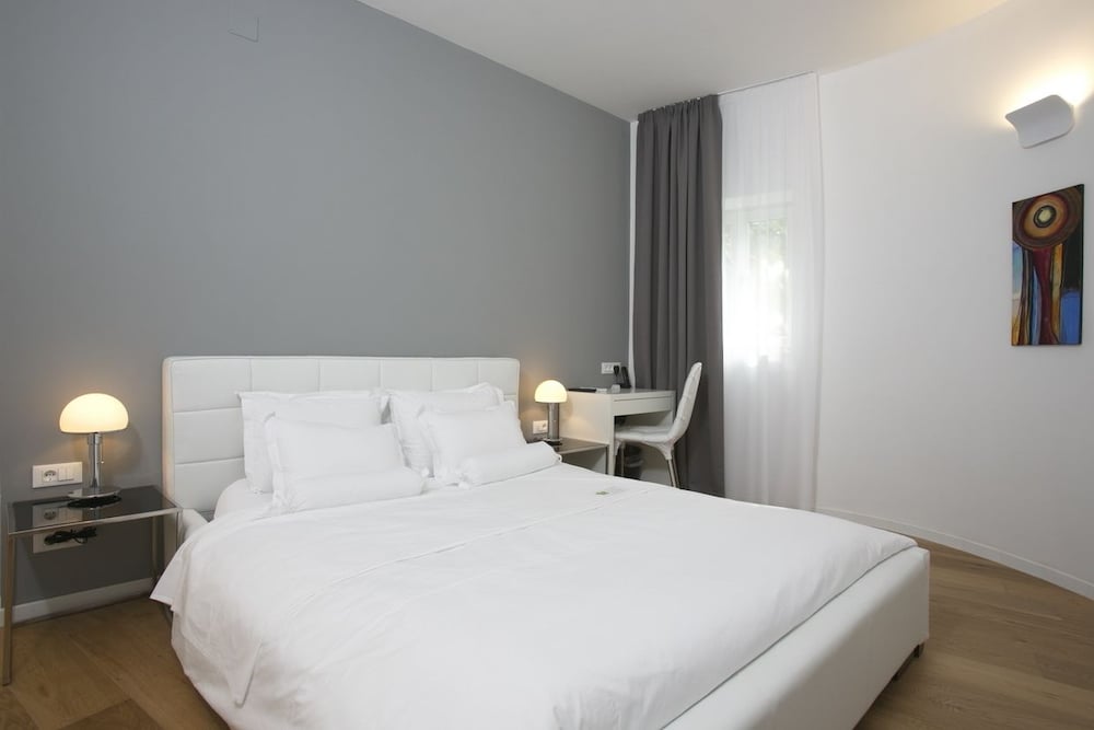 Divota Apartment Hotel — Hotel rooms in Split, Split-Dalmatia