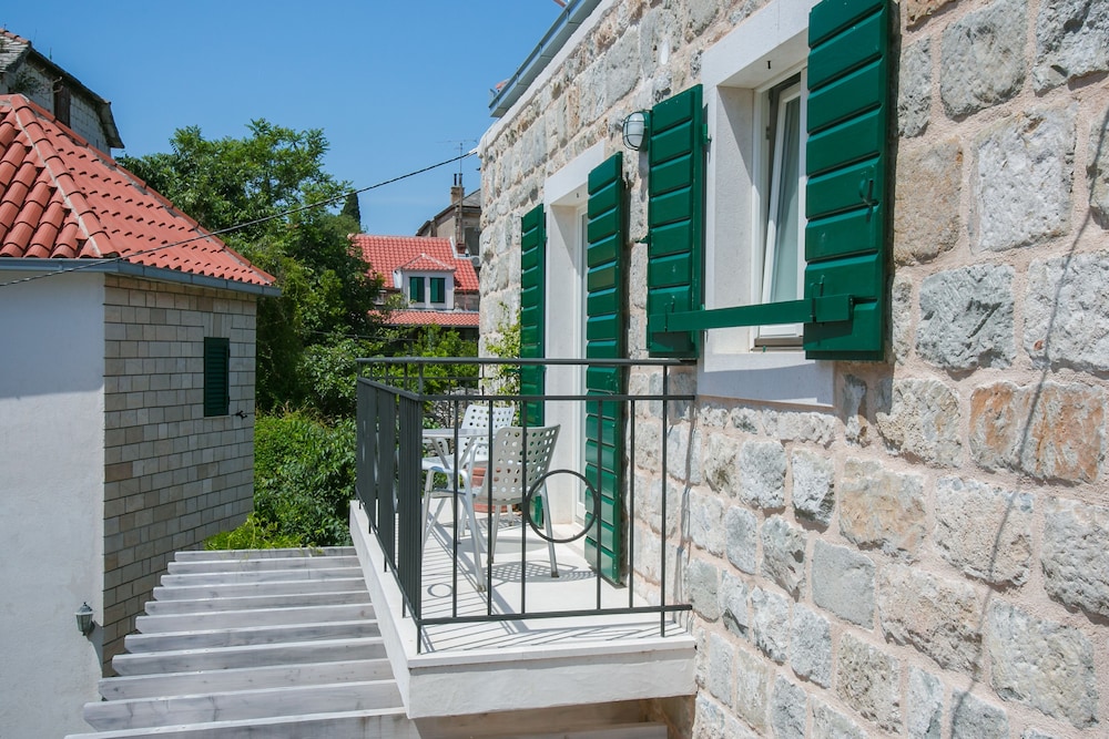 Divota Apartment Hotel — Hotel building in Split, Split-Dalmatia