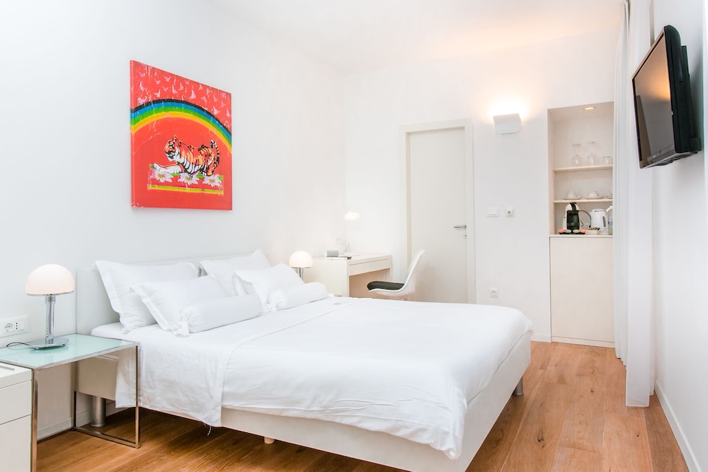 Divota Apartment Hotel — Hotel rooms in Split, Split-Dalmatia