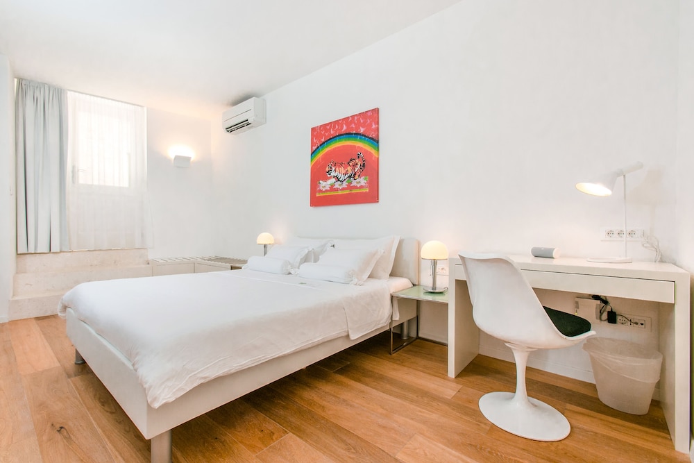 Divota Apartment Hotel — Hotel rooms in Split, Split-Dalmatia
