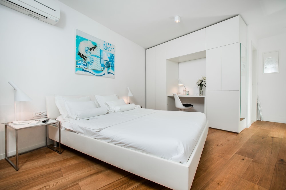 Divota Apartment Hotel — Hotel rooms in Split, Split-Dalmatia